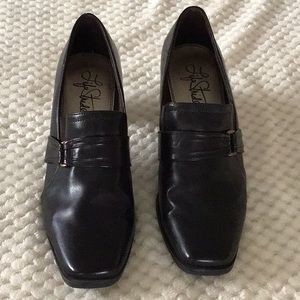 Life Stride dress shoes